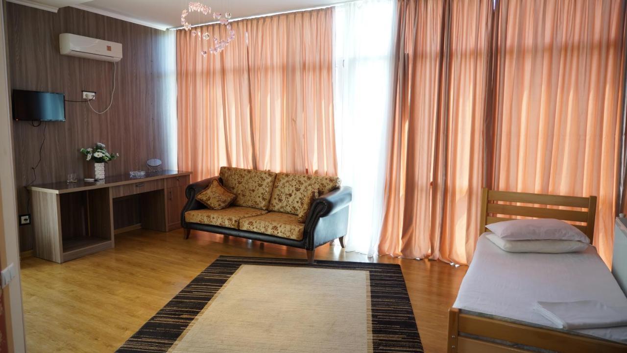 Guest House Borjomi Eksteriør billede